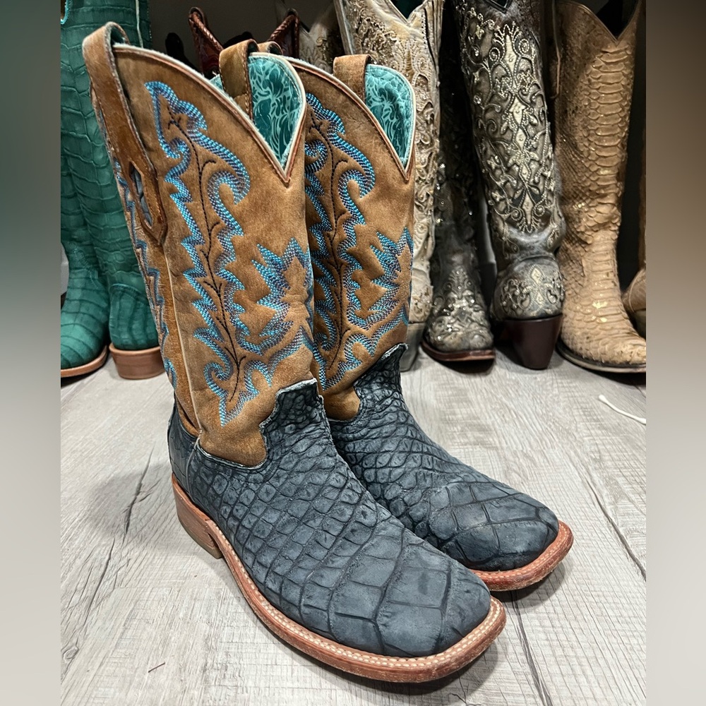 Corral Wms Western boots American Alligator size 8 sq toe